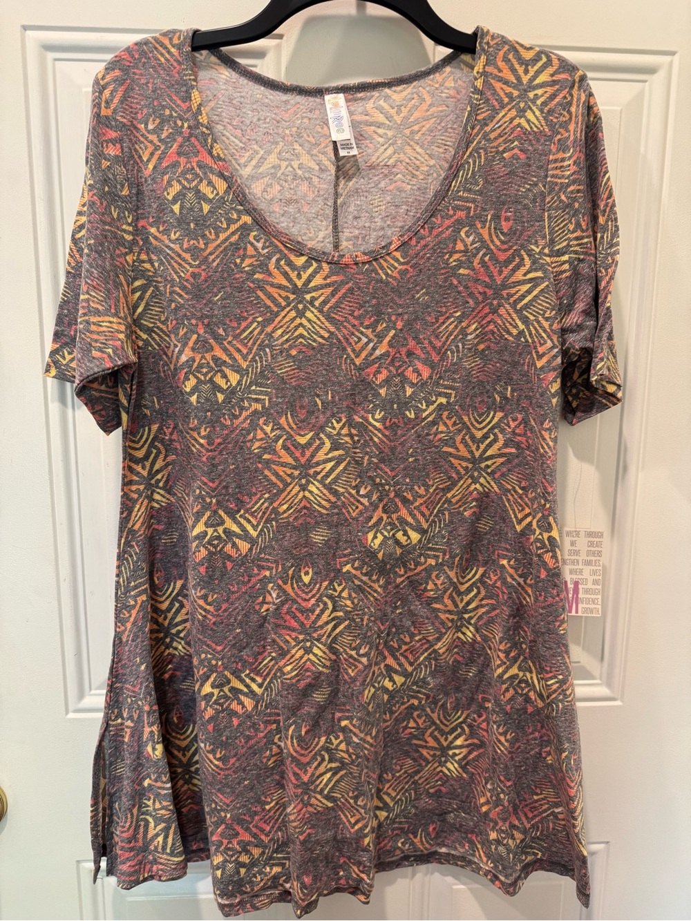 NWT LulaRoe Perfect T Top in Gray with Yellow & Pink Accents Medium